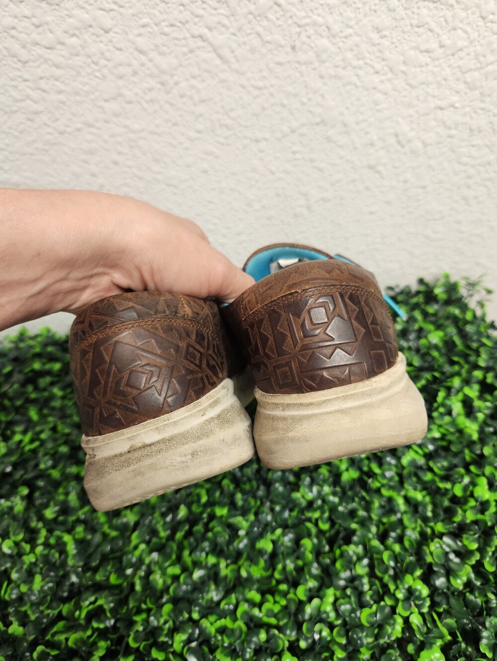 ARIAT - Hilo - Brown Blanket Emboss - Picture 6 of 9